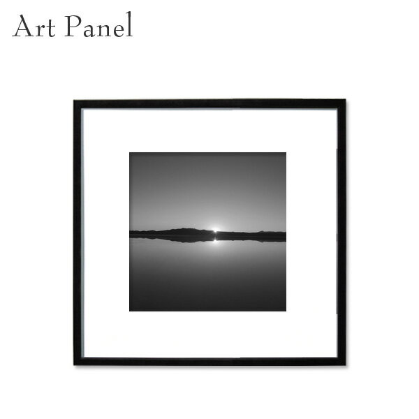 アートパネル 正方形 ウユニ塩湖 展示 店舗内装 ディスプレイ 壁面 空間 モノクロ 風景 絵画 ポスター 写真 額縁 白黒