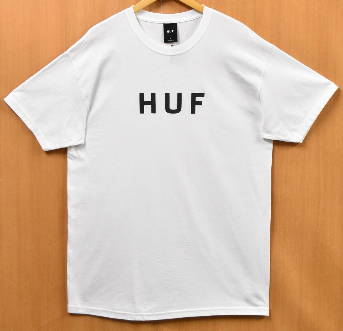 Rakuten - 【アウトレット】【未使用品】【展示試着品】HUF ハフ 半袖Tシャツ ロゴプリント ホワイト メンズL【新品】▼