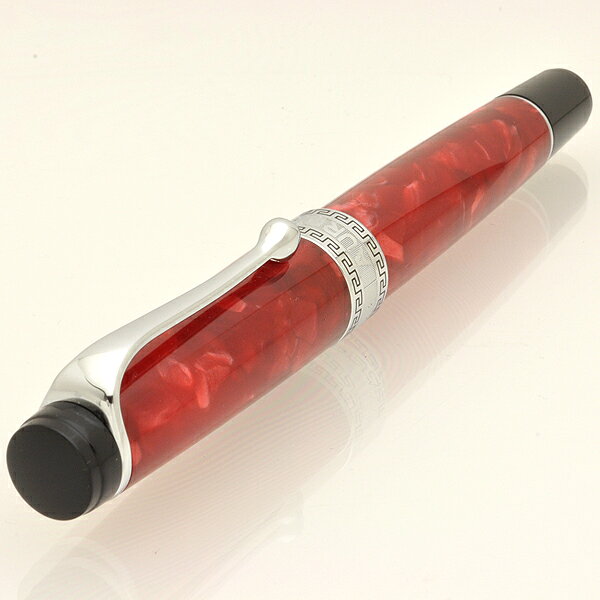 Foto de Oputima Rosso Fountain Pen