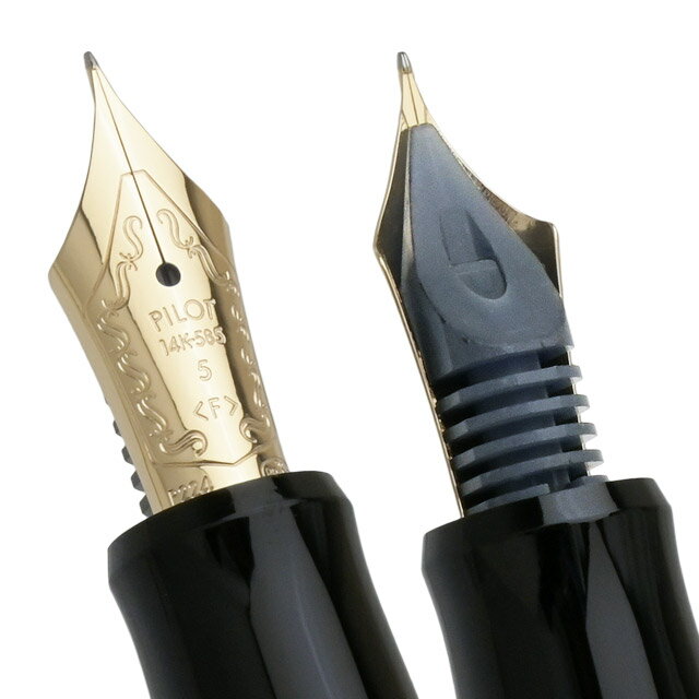 ��3/10�Ϻ���P5�ܡ��� �ѥ����å� ��ǯɮ ��������74 �֥�å� FKKN-12SR-B PILOT CUSTOM 11��Υڥ��褫�����٤� �ѥ����å���ǯɮ ��� ̾���� �ץ쥼��� ���� ���� ������ �ۥ磻�ȥǡ�