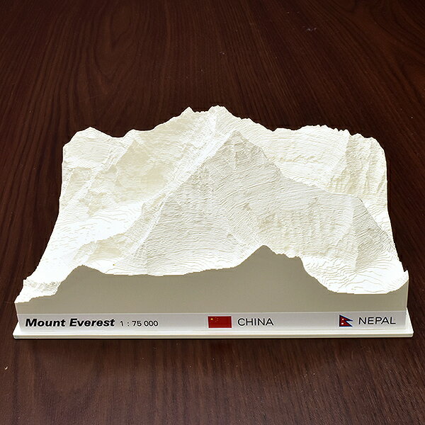 【5/15は最大P5倍！】【あす楽】レリオラマ エベレスト スイス製精密山岳模型 5100 ホワイト