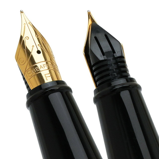 Sheaffer300シリーズ 万年筆 エングレーブド の写真