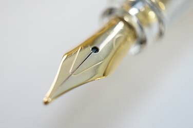 Photo of Ipushiron Yellow Fountain Pen