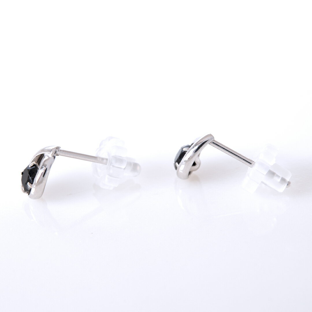 ピアス K10ホワイトゴールド オニキス(水玉ピアス）(雫)[0852214008]