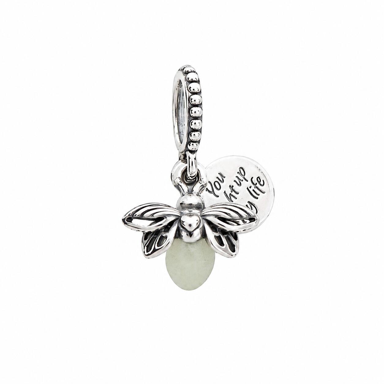 乐天商城 - 【ギフト対応可】パンドラ PANDORA チャーム Moments Glow-in-the-dark Firefly Dangle Charm グロウ イン ザ ダーク ファイアフライ ダングル 蓄光 スターリングシルバー ブレスレット レディース アクセサリー ジュエリー 人気 ブランド おしゃれ プレゼント 送料無料