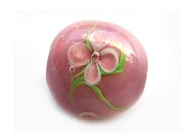 訳あり トンボ玉 カワイイ☆ガラス とんぼ玉 ピンク地に花柄☆大きめサイズ☆ガラス表面にえくぼあり・穴に欠けている部分有