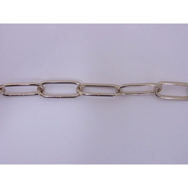 ●メーカー名：ニッサチェイン / nissa chain●商品名：金色ファインカラーチェン 30m●メーカー品番：IL30E●JANコード：4968462047185●仕様■線径：3.0mm■標準寸法：32.5×9.0mm■重量：142.0g/m■破断荷重：46.9kg■参考使用荷重：15.0kg■材質：SWRM6■表面処理：金●備考■最も基本的でシンプルなチェイン。■取り外しが楽で加工は容易です。■鉄チェインの表面に塗膜を固着させたクリアカラーのチェイン。■強さと美しさを両立させたタイプです。●写真注意※画像はイメージです。