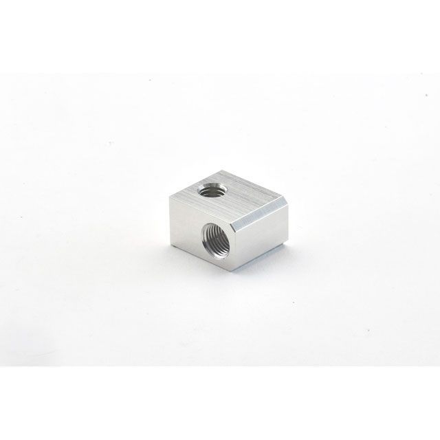 【正規品】スウェッジライン 2WAYブロック M10X1.00 - M8X1.25 貫通 SW-PR32