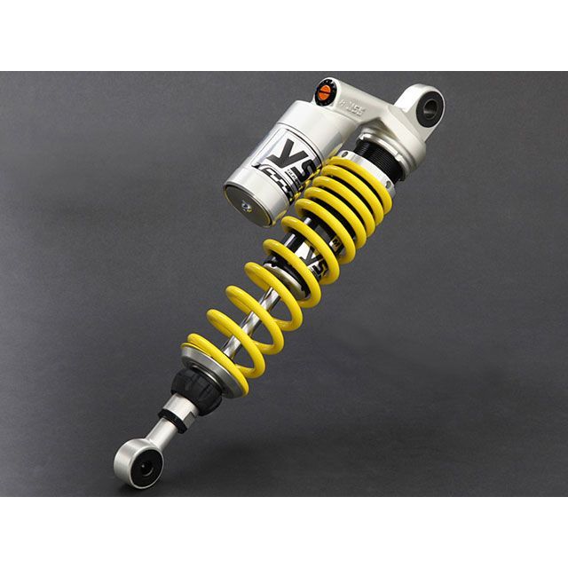 ●メーカー名：YSS / YSS RACING(ワイエスエスレーシング)●商品名：Sports Line RG-Series 362ボディー 330mm/13.0inc●ボディカラー シルバー スプリングカラー イエロー・ボディカラー：シルバー スプリングカラー：ブラックはこちら・ボディカラー：シルバー スプリングカラー：レッドはこちら・ボディカラー：シルバー スプリングカラー：ホワイトはこちら・ボディカラー：ブラック スプリングカラー：ブラックはこちら・ボディカラー：ブラック スプリングカラー：レッドはこちら・ボディカラー：ブラック スプリングカラー：イエローはこちら・ボディカラー：ブラック スプリングカラー：ホワイトはこちら●メーカー品番：119-9018202●JANコード：4589641442197商品の保証は、メーカー保証書の内容に準じます。タイプ【Sports Line G-Series】放熱性に優れたリザーバータンクを装備し、伸び側／圧側減衰力、スプリングプリロード、車高といった、全ての調整機構を備えたフルスペックモデル。自由長330mm/13.0inc仕様■スプリングプリロード：無段階調整 ■マウント：ラバーマウント ■伸び側減衰力：60段階調整 ■車高：無段階調整（最大＋10mm） ■圧側減衰力：3段階調整特徴【362ボディー】・φ36mmの大径ピストンとφ12mmスピンドルロッドを組み合わせたスタンダードボディは、ストリートやワインディングロードなどスポーツ走行にも対応するコストパフォーマンスに優れたボディー。 【コンプレッション】・ダンピング時の「縮み」の強さをコントロールする圧側減衰力調整機能は、加速時の踏ん張り感や予期せぬギャップを越えた時の反応速度にも大きく反映される。 ・調整範囲は3段階とイージーセッティングが可能。 【ベアリングマウント】・ハウジング摺動面にオイルレスメタルを採用した最高級のロッドエンドベアリングは、メンテナンスフリーにも関わらず、長期間に渡りサスペンション本来の自由な動きを揺ぎ無く保ち、常にタイヤと路面との接地感をダイレクトにライダーへと伝達します。 【ラバーマウント】・マウントにはラバー材を採用。 【プリロード】シンプルなデザインのシングルナットとし側面のロックボルトにより緩み止めを装備。付属の専用スティックにより正確かつ細やかな無段階調整を採用。 【リバウンド】・ダンピング時の「伸び」の速さをコントロールする減衰力調整機能は、路面の追従性、車体の安定性、高速走行時の軽快感にも大きく反映される。 ・調整範囲は0〜60段と広範囲に調整が可能。アジャスター本体は操作性に優れたシリコンラバーを採用。 【車高調整】・車高調整機能は、走行環境に応じて自由長を調整し、車体アライメントを変化させることが可能である。 ・調整範囲は＋10mmの設定。本体は、オールビレットのジュラルミンとし表面はアルマイト処理を施す。備考プリロード調整のみのシンプルなEシリーズからフルアジャスタブルのSシリーズまで、ライダーのメインステージに合わせて選択できる366・362と302の3ボディ6モデルに、お好みの色を組み合わせてルックスを向上させるスペシャルサスペンションをラインナップ。※掲載画像はイメージです。実際の商品とは色味や仕様が異なる場合がございます。メーカー車種年式型式・フレームNo.その他ハーレーダビッドソンSportster Family1991-2003※商品掲載時の適合情報です。年式が新しい車両については、必ずメーカーサイトにて適合をご確認ください。