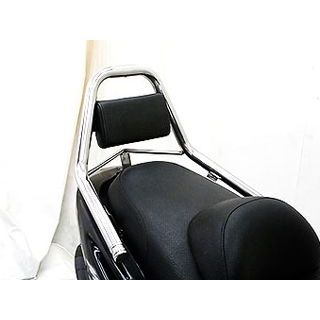 ●メーカー名：ウイルズウィン / WirusWin●商品名：マジェスティ125用サポートタンデムバー商品の保証は、メーカー保証書の内容に準じます。タイプエレガントタイプ材質オールステンレス製備考マジェスティ125用サポートタンデムバー エレガントタイプです。安心して安全にタンデム走行をしていただけるよう、機能面を重視した商品です。背もたれが装備されており、タンデムを快適にサポートしてくれます。テスト走行を繰り返し開発した各車種、専用特別設計でパッセンジャーをしっかりサポートしてくれるパーツです。パッセンジャーの快適性向上のため、背もたれパッドを標準装備しております。表面素材にはノーマルシートと似たシート生地を使用していますので、取って付けた感じは無くとてもマッチします。オリジナル背もたれパッドは型から興して製作していますので、見た目も良く耐久性に優れたしっかりとした作りになっています。取り付けは、無加工でしっかりとボルトオンで固定できます。材質は、耐久性、耐腐食性の高いオールステンレス製です。仕上げはバフ掛けを施していますので、高級感タップリでドレスアップにも最適の逸品です！バーの太さは32mm径と太めのパイプを使用しています。パッセンジャーが握りやすく力を入れやすいので、安全性も高くなっております。お好みに応じてバーエンドの形状を、エレガントタイプとブライアントタイプの2種類から選択して頂けます。WirusWinステッカー、WirusWinプレート付属。■WirusWinの注意書【取り付けに関するご注意】WirusWin社の商品には、一部取り扱い説明書がついておりませんので、商品の取り付けは一般の方が行う場合でも取付けに責任を持てる方が、作業をして下さい。WirusWin社の商品は、オートバイのドレスアップ、カスタムを目的として開発 、製造されております。また、徹底的なコストの削減のためにWirusWin社が余分とみなしたものは、一切入っておりません。取付けの際、オートバイ及び商品の固体差により、ワッシャ類、ステー類の移動、追加、取外し、または、キャブレターのセッティング等を行わなければならない場合があります。その際にかかる費用につきましてはお客様で負担して頂きます。万が一、WirusWin社の商品が原因で本人または他人及び物品に損害を与えた場合、万が一商品が不適合品、不良品であってもWirusWin社および当社では責任を負い兼ねます。各自様の責任にて取り扱い下さいますよう、お願い申し上げます。※掲載画像はイメージです。実際の商品とは色味や仕様が異なる場合がございます。メーカー車種年式型式・フレームNo.その他ヤマハマジェスティ125※商品掲載時の適合情報です。年式が新しい車両については、必ずメーカーサイトにて適合をご確認ください。