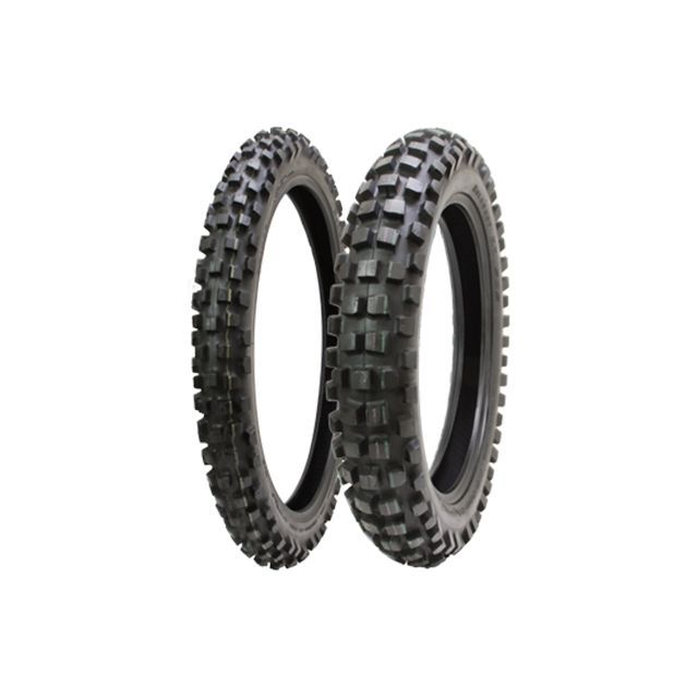 ●メーカー名：シンコー / SHINKO●商品名：R505 HOLESHOT HT 100/100-18 59M（ブラック/ブラック）●メーカー品番：10105050商品の保証は、メーカー保証書の内容に準じます。●カラーブラック/ブラック●仕様リア用リム径：18”サイズ：100/100-18 59M構造：TT許容リム幅（inch）：-●備考ハード路面を得意とするモデルでありながら、ソフト、ミディアム、ハードと様々な路面に対し安定した性能を有します。ハイカーボンコンパウンドを採用し、安定したトラクション、ブレーキング性、コントロール性を発揮。●ご注意※F504 R505 HOLESHOT HTは、コンペティションタイヤです。一般公道走行はできませんのでご注意ください。●写真注意※画像はイメージです。メーカー車種年式型式・フレームNo.その他汎用※商品掲載時の適合情報です。年式が新しい車両については、必ずメーカーサイトにて適合をご確認ください。