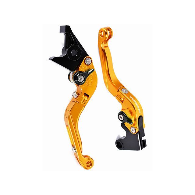 ●メーカー名：SPEEDRA(スピードラ)●商品名：アジャストレバー 可倒延長式（レバー本体：ゴールド）●アジャスター チタン エクステンション ブルー●メーカー品番：LVGG089GD-TMBE●JANコード：4580556243893ブランド名が「SSK」から「SPEEDRA」へ変更となっております。ブランド名変更に伴い製品は順次、変更品へ切り替わる予定ですが、在庫状況により、しばらくの間は、現行品と変更品が混在するかと存じますが、ご理解、ご了承いただきますようお願い申し上げます。商品の保証は、メーカー保証書の内容に準じます。カラーレバー本体：ゴールド備考レバー長さ：約約145mm-175mm高強度アルミニウム合金素材6061を精密加工したレバー本体にアルマイト処理を行うことにより高級感を与え、高精度を実現しました。純正ブレーキマスターシリンダー、クラッチレバーホルダーに装着できます。握りやすい形状により操作に必要な力を低減。レバーが可倒式になっておりますので転倒等の衝撃によるダメージを最小限に抑えます。6段階アジャスターにより最大約28mmまで調整が可能となっており、好みのレバー位置にセッティング可能ですので手の小さな女性でも快適な操作性を確保出来ます。レバーエンド部は延長式になっている為、お好みに合わせてレンチ一本で約30mm調整することが可能となっております。レバーエンド部に風圧を逃すスリット加工が施してあります。商品を発送する際に補修部品のリストを同梱させていただいておりますので、破損や日焼け等があった場合の部品単位での販売も可能となっております。ご注意※取付ブラケットの形状は実物と異なる場合があります。※取り付け車種により純正レバーに付属する部品をご使用いただく場合がございます。※レバー交換後は必ず異常が無いか確認を行ってください。※モニターの環境等の理由により画像の色と実物の色が若干異なって見える場合がございます。※この商品は予告なしに価格や仕様を変更する場合がございます。※掲載画像はイメージです。実際の商品とは色味や仕様が異なる場合がございます。メーカー車種年式型式・フレームNo.その他ホンダX-ADV2025※商品掲載時の適合情報です。年式が新しい車両については、必ずメーカーサイトにて適合をご確認ください。