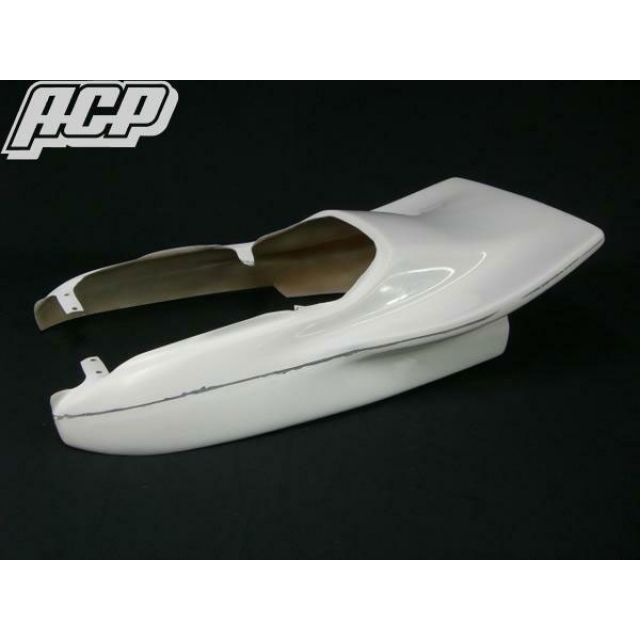 モトメガネ 楽天市場店のACP CB400SF用 ハネタイプテールカウル CB400SF FRT005｜アングル2