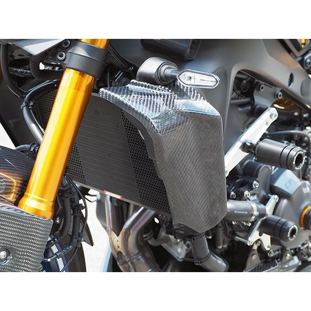 マジカルレーシング ラジエターシュラウド MT09/SP 材質 綾織カーボン製 001-MT0924-250A