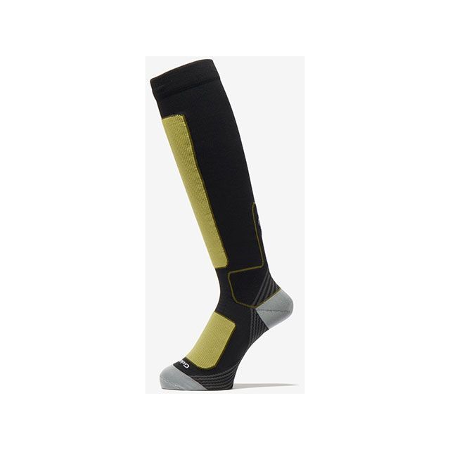 ●メーカー名：C3fit(シースリーフィット)●商品名：GC24393 KD WTR GRIP HI SOX（イエローカルサイト）●サイズ 1・サイズ：2はこちら・サイズ：3はこちら・サイズ：4はこちら●メーカー品番：GC24393●JANコード：4571657452741商品の保証は、メーカー保証書の内容に準じます。カラー：イエローカルサイト原産国：日本サイズ：1・2・3・4素材：ポリエステル、ナイロン、ポリウレタン保温性とサポート力に優れた、ハイエンドモデルのウィンタースポーツ用ハイソックス。※掲載画像はイメージです。実際の商品とは色味や仕様が異なる場合がございます。