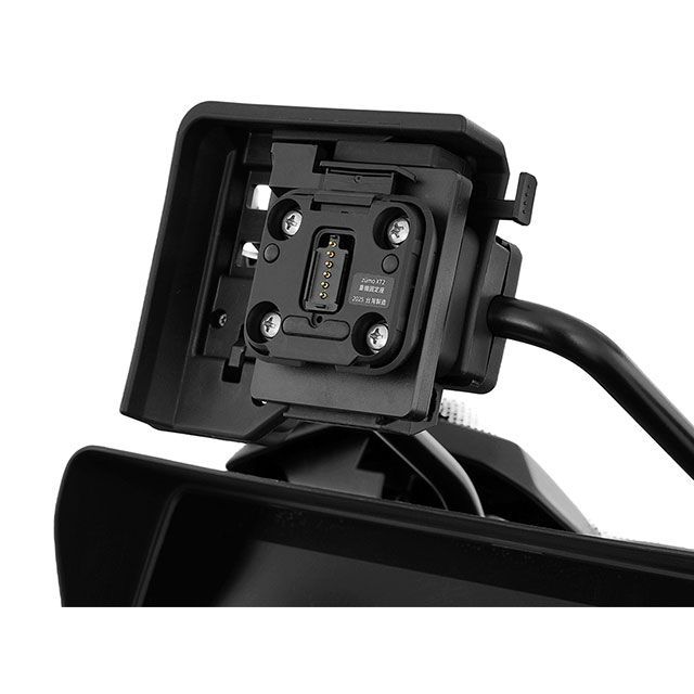 ●メーカー名：ワンダーリッヒ / Wunderlich●商品名：搭載アダプタ for Garmin Zumo XT2/XT3 with Wonder Wheel●メーカー品番：W21189-002●JANコード：4053196048680本国に在庫がある場合、納品まで2〜3週間ほどお時間を頂きます。海外取寄の為、納期2ヶ月以内はキャンセル不可となります。商品の保証は、メーカー保証書の内容に準じます。GarminナビをBMW純正ナビホルダーへスマートに装着BMW純正ナビゲーションホルダーへGarmin zumo XT2／XT3／XT3S／Tread 2 Powersportを装着可能にする専用アダプター。追加ステーや外部配線を必要とせず、純正同様のスマートなインストールを実現します。BMW Wonder Wheelによる快適操作BMW マルチコントローラー（Wonder Wheel）を使用し、Garminナビの主要機能を手元で操作可能。走行中でもハンドルから手を大きく離すことなく、快適かつ安全にナビ操作を行えます。タッチスクリーン操作にも対応BMW マルチコントローラー非搭載車両では、Garmin本体のタッチスクリーン操作を通常通り使用可能。車両仕様を問わず柔軟に対応します。電源供給・データ通信を純正マウントで実現BMW純正ナビマウントとGarminデバイス間で、電源供給とデータ通信を直接実行。煩雑な追加配線を不要とし、システム全体をスマートに統合します。カスタマイズ可能なWonder Wheel操作zumo XT2／XT3／XT3S／Tread 2 Powersportのメニュー内で、Wonder Wheelへ各種機能を割り当て可能。短押し・長押しによるデュアルアサインにも対応します。幅広いBMW純正ナビホルダーに対応従来の手動ロック式ナビホルダーと、新型電動ロック式ナビホルダーの両方に対応。ツーリングからアドベンチャーライドまで幅広い用途で高い一体感を実現します。オプション：盗難防止ロック別売の盗難防止ロックを使用することで、GarminデバイスをBMW純正ナビホルダーと同時にロック可能。車両キーによる盗難防止機能を利用でき、より安心して使用できます。ご注意※手動ロック式BMW純正ナビホルダー用。電動ロック式ナビホルダーには対応しません。※画像はイメージです。※掲載画像はイメージです。実際の商品とは色味や仕様が異なる場合がございます。メーカー車種年式型式・フレームNo.その他ビーエムダブリューC400GT2018-2024ビーエムダブリューC400GT2025〜ビーエムダブリューC400X2025〜ビーエムダブリューC400X2019-2024ビーエムダブリューF450GSビーエムダブリューF750GS2018〜ビーエムダブリューF800GS2023〜ビーエムダブリューF850GS2018〜ビーエムダブリューF850GS Adventure2019〜ビーエムダブリューF900GS2023〜ビーエムダブリューF900GS Adventure2023〜ビーエムダブリューF900R2025〜ビーエムダブリューF900R2020-2024ビーエムダブリューF900XR2025〜ビーエムダブリューF900XR2020-2024ビーエムダブリューG310GSビーエムダブリューG310RビーエムダブリューM1000XRビーエムダブリューR1200GS LC Adventure 水冷2014〜ビーエムダブリューR1200GS LC 水冷2017〜ビーエムダブリューR1200GS LC 水冷2013-2016ビーエムダブリューR1200R LC 水冷ビーエムダブリューR1200RS LC 水冷ビーエムダブリューR1250GSビーエムダブリューR1250GS AdventureビーエムダブリューR1250R2023〜ビーエムダブリューR1250R2019-2022ビーエムダブリューR1250RS2023〜ビーエムダブリューR1250RS2019-2022ビーエムダブリューR1300GSビーエムダブリューR1300GS AdventureビーエムダブリューR1300RビーエムダブリューR1300RSビーエムダブリューR1300RTビーエムダブリューRnineT2017〜ビーエムダブリューRnineT2014-2016ビーエムダブリューRnineT /5ビーエムダブリューRnineT PureビーエムダブリューRnineT RacerビーエムダブリューRnineT ScramblerビーエムダブリューRnineT Urban G/SビーエムダブリューS1000XR2020-2023ビーエムダブリューS1000XR〜2019ビーエムダブリューS1000XR2024〜※商品掲載時の適合情報です。年式が新しい車両については、必ずメーカーサイトにて適合をご確認ください。