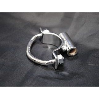●メーカー名：部品屋K&W / K&W(ブヒンヤケーアンドダブリュー)●商品名：ソロシート用フロントブラケット●メーカー品番：P60570商品の保証は、メーカー保証書の内容に準じます。商品注意商品は新品ですが、一部商品（ホイール・鋳物等）は海外生産となります。製造過程上、小さな擦り傷、汚れ等ある場合がございますが、製造時、出荷時には検品を行っておりますので、出荷した商品については、部品屋K&W社の許容範囲内となりますことをご了承下さい。返品につきましてはお受けできない商品となります。箱、説明書、保証書は付属いたしません。またお客様都合でのご返品はお受けできない商品です。ご注意※黒かメッキのどちらかをお選び下さい。写真注意※画像はイメージとなります。※掲載画像はイメージです。実際の商品とは色味や仕様が異なる場合がございます。メーカー車種年式型式・フレームNo.その他汎用※商品掲載時の適合情報です。年式が新しい車両については、必ずメーカーサイトにて適合をご確認ください。