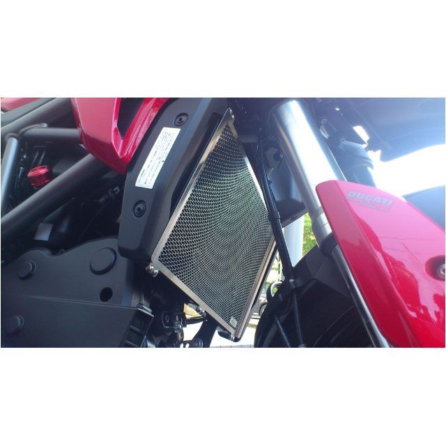 アエラ ラジエタープロテクター NEW HyperMotard（Strada） カラー ブラック AE-56024 BK