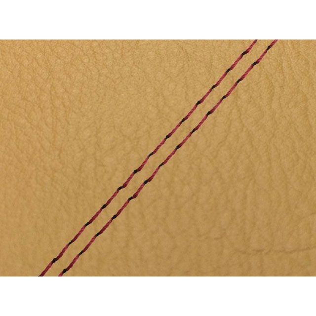 ●メーカー名：グロンドマン / Grondement●商品名：W650（99年 EJ650A1/C1） 国産シートカバー 張替 黄土色●ライン - 仕様 赤ダブルステッチ●メーカー品番：GH5556KC490SW40●JANコード：4573317868831商品の保証は、メーカー保証書の内容に準じます。カラー黄土色仕様張替仕様備考車種専用設計品です。シートの型の制作から生地の仕入れ、裁断、縫製迄を全て国内（自社）で行っており、グロンドマンスタッフが一切の妥協をする事無く製作した国産シートカバーです。張替えの際は車両のシートを忠実に再現している為、張替え後の質感は最高の仕上がりとなります。張替えはハンドタッカー（それの芯）と薄めのマイナスドライバーとラジオペンチ（芯を抜く為）があれば出来ます。本製品のカラー以外にも様々なカラーバリエーションをご用意しております。ご注意本製品にはシートアッセンブリー（シート本体）は含まれておりません。本製品の取り付けの際はタッカーが必要です。車種専用設計品で張替え後の質感を重視して制作しています。張替えの際に「少しシートカバー小さく無いか」と思われるかもしれませんが、品質重視の為に非常にタイトに製品を制作している為です。なお、お客様の車両のシートが社外品だった場合は取り付けが出来ない場合が御座いますので、ご購入前にチェックして頂く必要があります。生地やその他素材（パイピング等）の色目は仕入れ時期により若干変更となる場合が御座います。写真注意画像はイメージ画像となります。商品カラーに関しましては商品説明をお読み下さい。※掲載画像はイメージです。実際の商品とは色味や仕様が異なる場合がございます。メーカー車種年式型式・フレームNo.その他カワサキW6501999EJ650A1/C1※商品掲載時の適合情報です。年式が新しい車両については、必ずメーカーサイトにて適合をご確認ください。