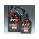 ●メーカー名：モチュール / MOTUL●商品名：300V FACTORY LINE ROAD RACING●粘度：15W-50 容量：1リットル●メーカー品番：MOT-026●JANコード：4580332546620商品の保証は、メーカー保証書の内容に準じます。●タイプ4スト用エンジンオイル（100％化学合成）●備考FACTORY LINE ROAD RACINGは、ESTER CoreR テクノロジーによって最適化された100％化学合成オイルとバイク専用に開発された添加剤の配合により、旧Factory Lineと比較し馬力とトルクの向上を実現し、低フリクションでエンジン出力を最大化させながらも充分な粘度を保つことに成功。信頼性と耐摩耗性を損ねることなく優れたギア保護性能とウエット・クラッチの性能を維持し、後輪へ伝わるパワーの損失も防ぎます。●ご注意※直輸入品の為、クレーム対象外商品となります。※100％化学合成油の特徴として、分子レベルが小さく浸透性に優れております。旧車や一部車輌ではヘッドガスケット等からオイルにじみが発生する場合がございます。●配送においてオイルの配送におきまして、商品には万全を記しておりますが、缶の性質上配送の際多少の凹みが出る場合もございます。予めご理解頂けますよう宜しくお願い申し上げます。