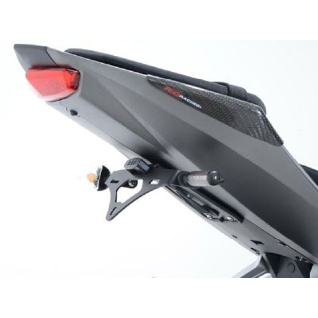 ●メーカー名：アールアンドジー / R&G●商品名：フェンダーレスキット（ブラック）●メーカー品番：RG-LP0162BK●JANコード：4582483532965当商品はお客様ご注文後の海外輸入となります。通常時で1ヶ月半ほど入荷日数を要します。注文後のキャンセルはできませんのでご了承頂いたお客様のみご注文くださいませ。商品の保証は、メーカー保証書の内容に準じます。●カラーブラック●仕様日本ナンバープレート対応/LEDナンバープレート灯付属/車検対応（要リフレクター）●ご注意※別途リフレクターが必要です。※取り付け、組み立ては知識をお持ちの整備士に必ずご依頼ください。※取り付けに関して車体への追加工が必要な場合があります。※ご注文を頂いてからの輸入元取り寄せのためキャンセル不可となります。●写真注意※画像はイメージです。メーカー車種年式型式・フレームNo.その他ヤマハYZF-R1252014〜※商品掲載時の適合情報です。年式が新しい車両については、必ずメーカーサイトにて適合をご確認ください。