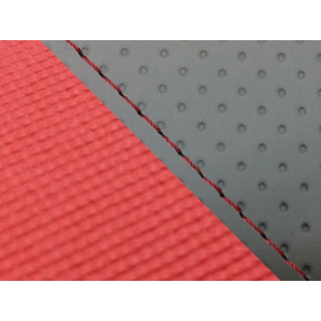 グロンドマン YZF-R1シングル（フロント側） 国産シートカバー エンボス灰＆スベラーヌ黒 YZF-R1 タイプ 張替 仕様 赤ステッチ GH5563YC1246S40