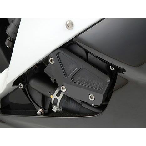 ●メーカー名：アグラス / AGRAS●商品名：レーシングスライダーR●カラー ホワイト・カラー：ブラックはこちら●メーカー品番：342-266-002商品の保証は、メーカー保証書の内容に準じます。商品内容R（ジュラコン（R））備考エンジン右側、ケースカバーのボルトと共締めで取り付けます。ご注意※サーキット走行等、走行条件によっては車両のバンク角が損なわれる場合もございます。ご注意ください。※ジュラコン（R）はポリプラスチックス株式会社の日本その他の国の登録商標です。※掲載画像はイメージです。実際の商品とは色味や仕様が異なる場合がございます。メーカー車種年式型式・フレームNo.その他ヤマハYZF-R62006-2007※商品掲載時の適合情報です。年式が新しい車両については、必ずメーカーサイトにて適合をご確認ください。