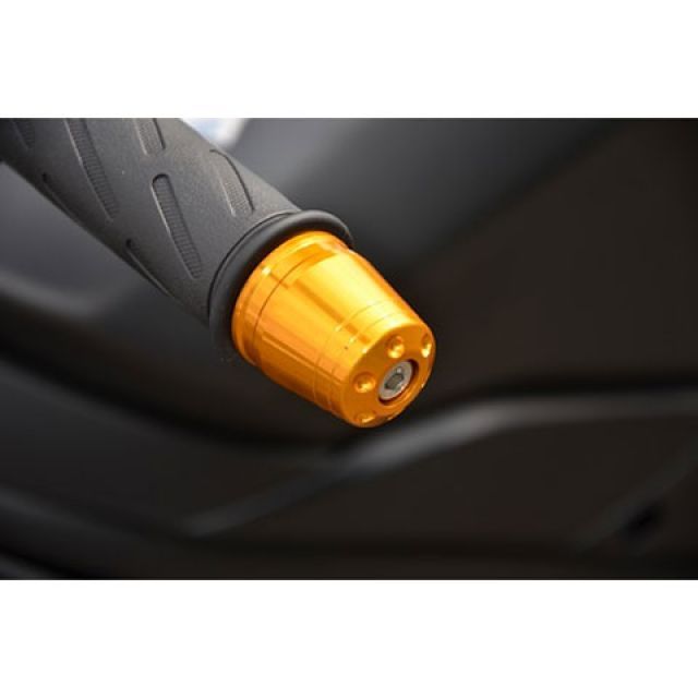 ●メーカー名：アグラス / AGRAS●商品名：バーエンド●カラー ゴールド・カラー：シルバーはこちら・カラー：ブルーはこちら・カラー：ブラックはこちら・カラー：レッドはこちら・カラー：チタンはこちら・カラー：ガンメタはこちら・カラー：シルバーはこちら●メーカー品番：300-304-000G商品の保証は、メーカー保証書の内容に準じます。材質アルミ削り出し製備考■左右セット ■純正ハンドル用ご注意※装着画像の色は300-304-000G（ゴールド）です。※装着画像はゴールドです。※掲載画像はイメージです。実際の商品とは色味や仕様が異なる場合がございます。メーカー車種年式型式・フレームNo.その他スズキSV650※商品掲載時の適合情報です。年式が新しい車両については、必ずメーカーサイトにて適合をご確認ください。
