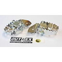 ●メーカー名：アウテックス / OUTEX●商品名：F-PEGワイド F800GS●メーカー品番：FP02CW商品の保証は、メーカー保証書の内容に準じます。●特徴■ライディング中にFペグとソールが常に広い面で接しているため、しっかりと荷重が掛けられます。■Fペグはシャフトを軸に前後に傾くためシフトチェンジとリアブレーキのコントロール性能が向上。■確実なステップワークと車体との一体感から、コーナリングのスタビリティが向上。■スタンディングや加減速を含めあらゆるライディングフォームに追従し、ステップ荷重位置が変わらない。■長距離ツーリングでも疲れにくく、シフトミスも減少しライディングに集中できます。■ペグの取り付け穴位置を変更することで9mmアップが可能。■ペグの材質はS45Cをレーザーで切り出していることからカット面はチタン合金よりも硬い。■Fペグの軸となっているブロック形状のパーツはアルミA2017アルマイト仕上げ。■転倒などで破損した場合は補修パーツとして単品販売も可能です。■ワイドタイプはペグの長さ調整が可能。●備考リターンスプリングはノーマルを使用します。●写真注意※画像はイメージです。メーカー車種年式型式・フレームNo.その他ビーエムダブリューF800GS※商品掲載時の適合情報です。年式が新しい車両については、必ずメーカーサイトにて適合をご確認ください。