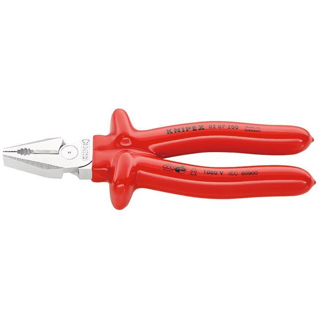 ●メーカー名：クニペックス / KNIPEX●商品名：0207-200 強力絶縁ペンチ 1000V●メーカー品番：・0207-200●JANコード：4003773022299商品の保証は、メーカー保証書の内容に準じます。●質量380g●サイズ切断能力（硬線：φmm）：2.8 切断能力（ピアノ線：φmm）：2.2 切断能力（銅（多芯）：φmm）：13.0 切断能力（銅（多芯）：mm2）：25.0 全長（mm）：200●仕様ヘッド仕上げ：クロムメッキ ハンドル仕様：1000V絶縁ディップコーティング（VDE絶縁テスト済み）つかみ面：横すじ入り 切断面：傘状●備考カッター部の硬度は約HRC63。材質はオイル焼き入れ焼き戻し処理済みの高級特殊工具鋼。鍛造により大変頑丈です。DIN EN／IEC60900基準に適合しています。過酷な使用に最適です。てこの原理を最大限に発揮する独特のレバーデザインにより、通常タイプより35％負担を軽減しています。クニペックスの強力型ペンチはジョイント部（支点）を最適なポイントに配置していますので、切る・つかむ・曲げるといった作業を少ない力で行うことができます。つかみ面は板やパイプに対応する形状で、幅広い用途で使用できます。サイドカッターでは軟線・硬線・ピアノ線を切断することができます。長めのサイドカッターにより太いケーブルの切断も可能です。
