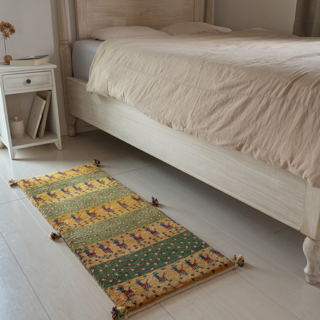 【本場イラン産】ギャッベ 44×119cm ランナー（細長い）（送料無料 手織り 天然染料 かわいい おしゃれ 絨毯 廊下 玄関 ラグ ウール100% ペルシャ ギャベ Gabbeh）