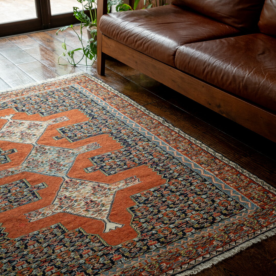 【本場イラン産】121×163cm キリム ラグサイズM(送料無料 手織り 天然染料 かわいい おしゃれ 絨毯 ラグ ヴィンテージ トライバル ウール100%)◆KHOSH ホシ