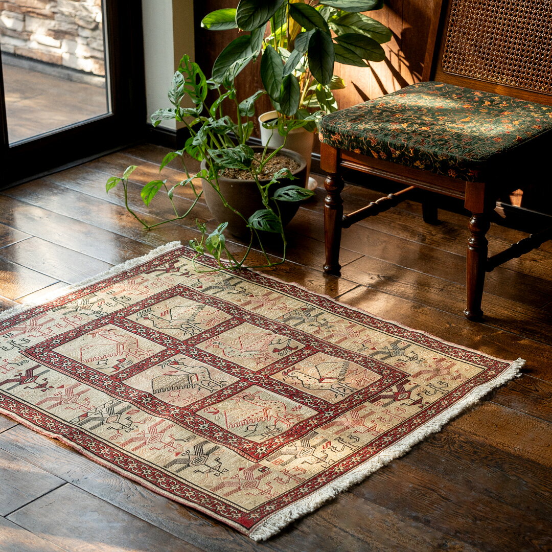 【楽天スーパーSALE30%OFF】【本場イラン産】85×100cm キリム 玄関マット他（送料無料 手織り 天然染料 かわいい おしゃれ 絨毯 ラグ）◆MAHDOKHT　マーフドフト