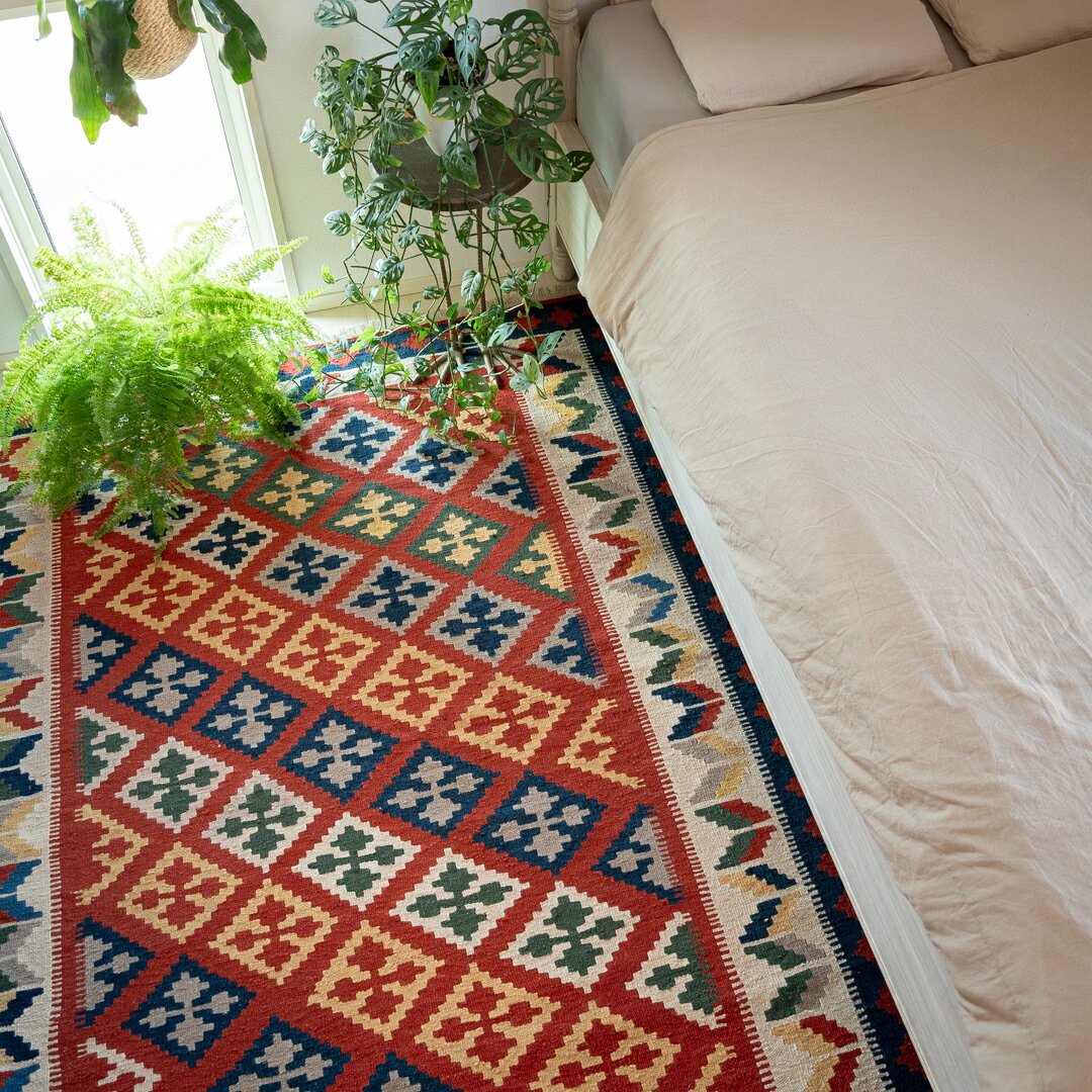 【本場イラン産】155×202cm キリム ラグサイズL（送料無料 手織り 天然染料 かわいい おしゃれ 絨毯 ラ..