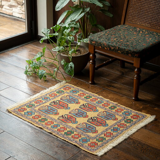 【本場イラン産】59×75cm 玄関マット(送料無料 手織り 天然染料 かわいい おしゃれ 絨毯 ラグ ペルシャ ウール100% ホラサン産) 【本場イラン産】59×75cm 玄関マット(送料無料 手織り 天然染料 かわいい おしゃれ 絨毯 ラグ ペルシャ ウール100% ホラサン産)