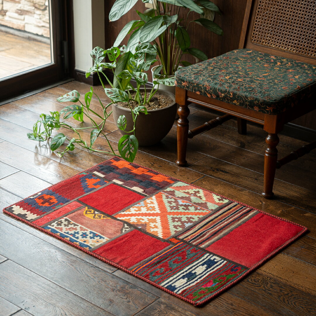 【本場イラン産】61×89cm キリム 玄関マット他（送料無料 手織り 天然染料 かわいい おしゃれ 絨毯 ラ..