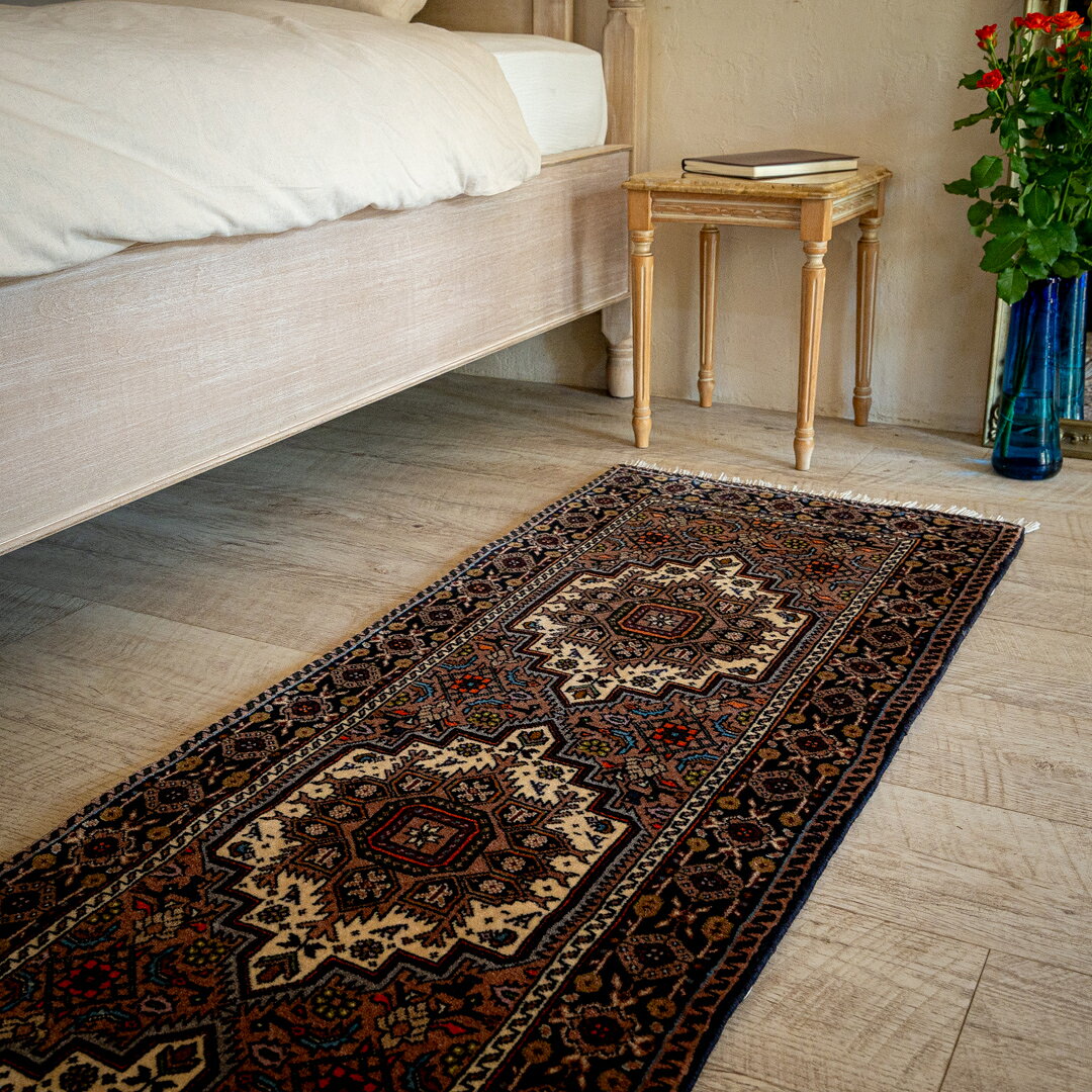 【本場イラン産】57×192cm ペルシャ絨毯 長細いライナーサイズ（送料無料 手織り 天然染料 かわいい おしゃれ 絨毯 ラグ ウール100% ペルシャ マット）◆MASHUS　マシューズ persiadirect-10004481 イラン産絨毯 ペルシャダイレクト パッケージ画像