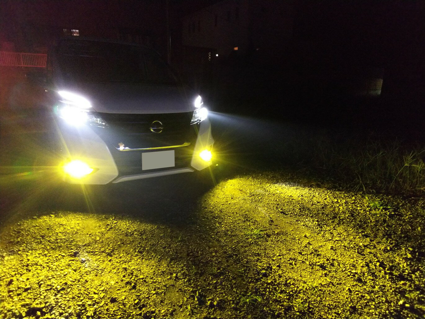 LEDフォグランプ2色切替H8H11H16HB4ファンレスホワイトイエローLEDバルブLEDフォグフォグランプ6000K車検対応2個セット防水キャンセラー2年保証【送料無料】あす楽n-1
