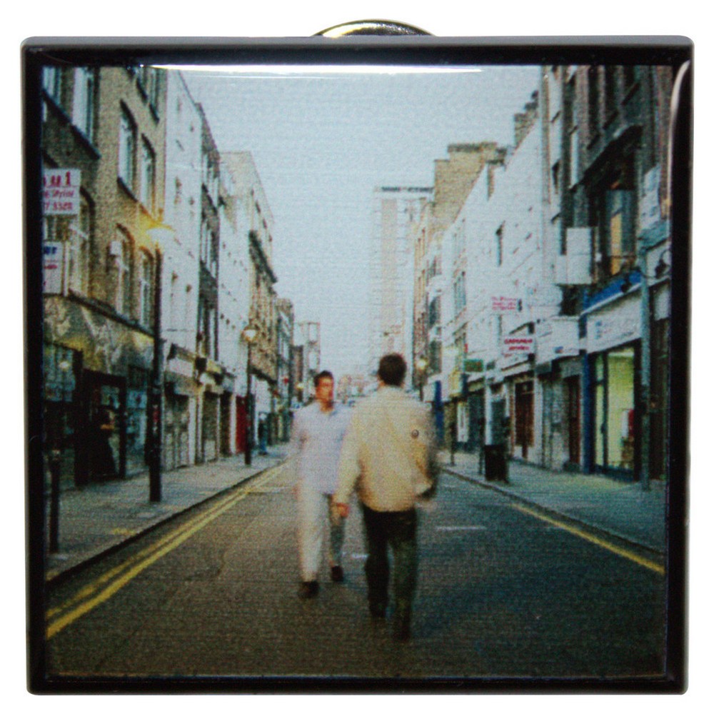 (オアシス) Oasis オフィシャル商品 What's The Story アルバム アートワーク バッジ 【海外通販】