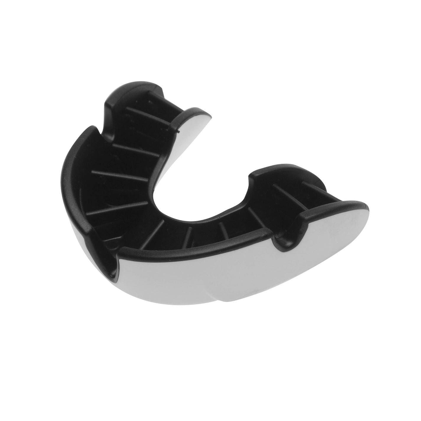 (オプロ) Opro シルバー マウスガード スポーツ用品 【海外通販】