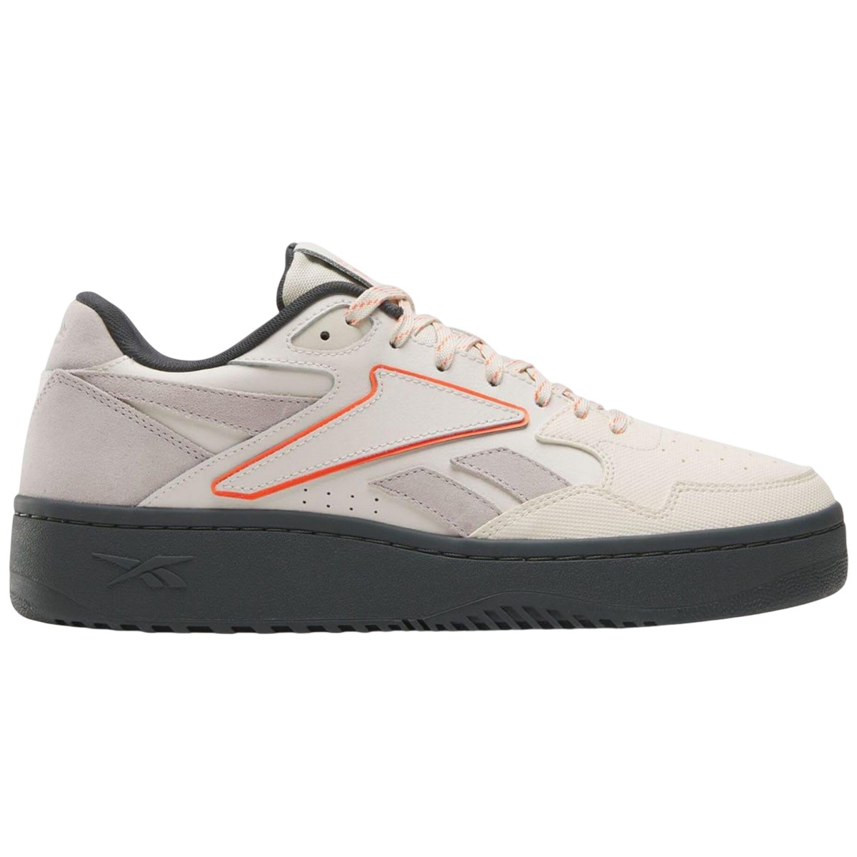 (リーボック) Reebok ユニセックス ATR Chill スニーカー レザー バスケットボール カジュアル シューズ 【海外通販】