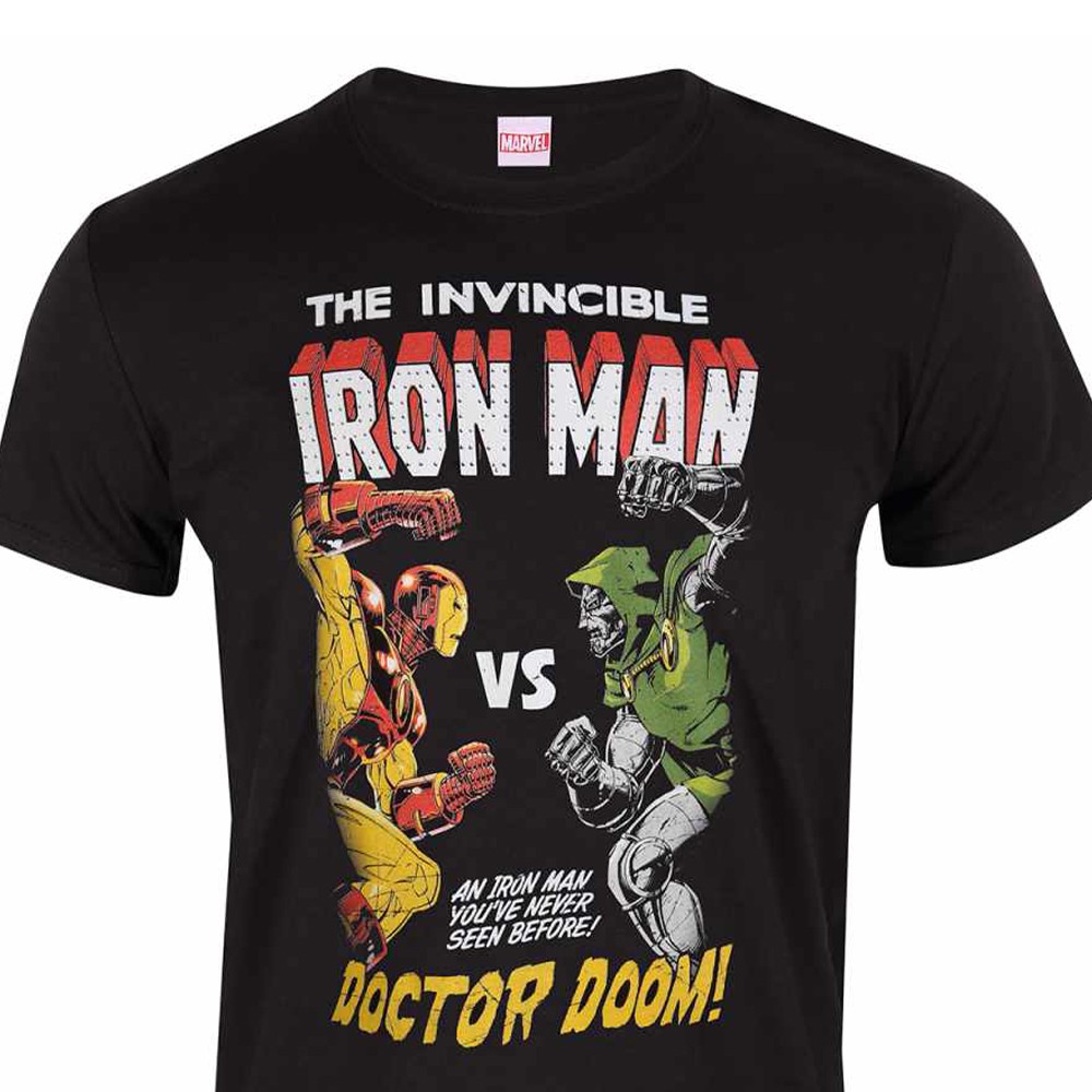 (マーベル) Marvel オフィシャル商品 ユニセックス Iron Man Vs Doom Tシャツ 半袖 トップス 【海外通販】