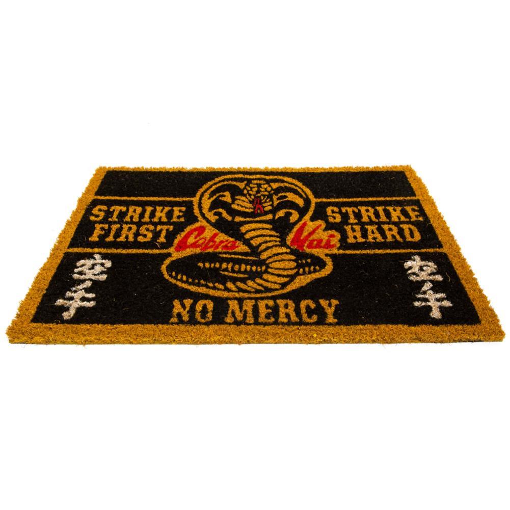 楽天Pertemba Japan（コブラ会） Cobra Kai オフィシャル商品 No Mercy ドアマット 玄関マット 【海外通販】