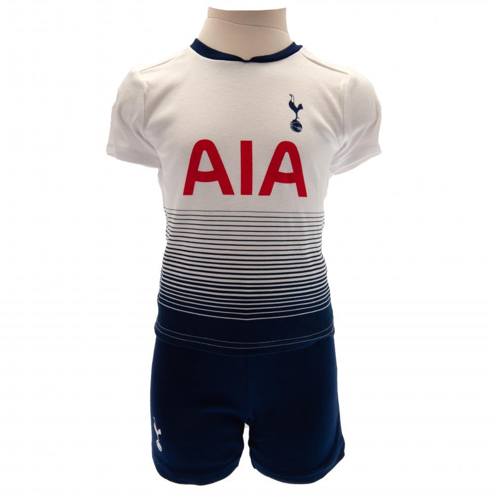 商品説明・ Tottenham HotspurのTシャツと短パンセット。・ オフィシャルライセンス商品。・ メイン素材: 100%コットン。・ リブ素材: 96%コットン、4%エラステーン。 カラーネイビー/ホワイト