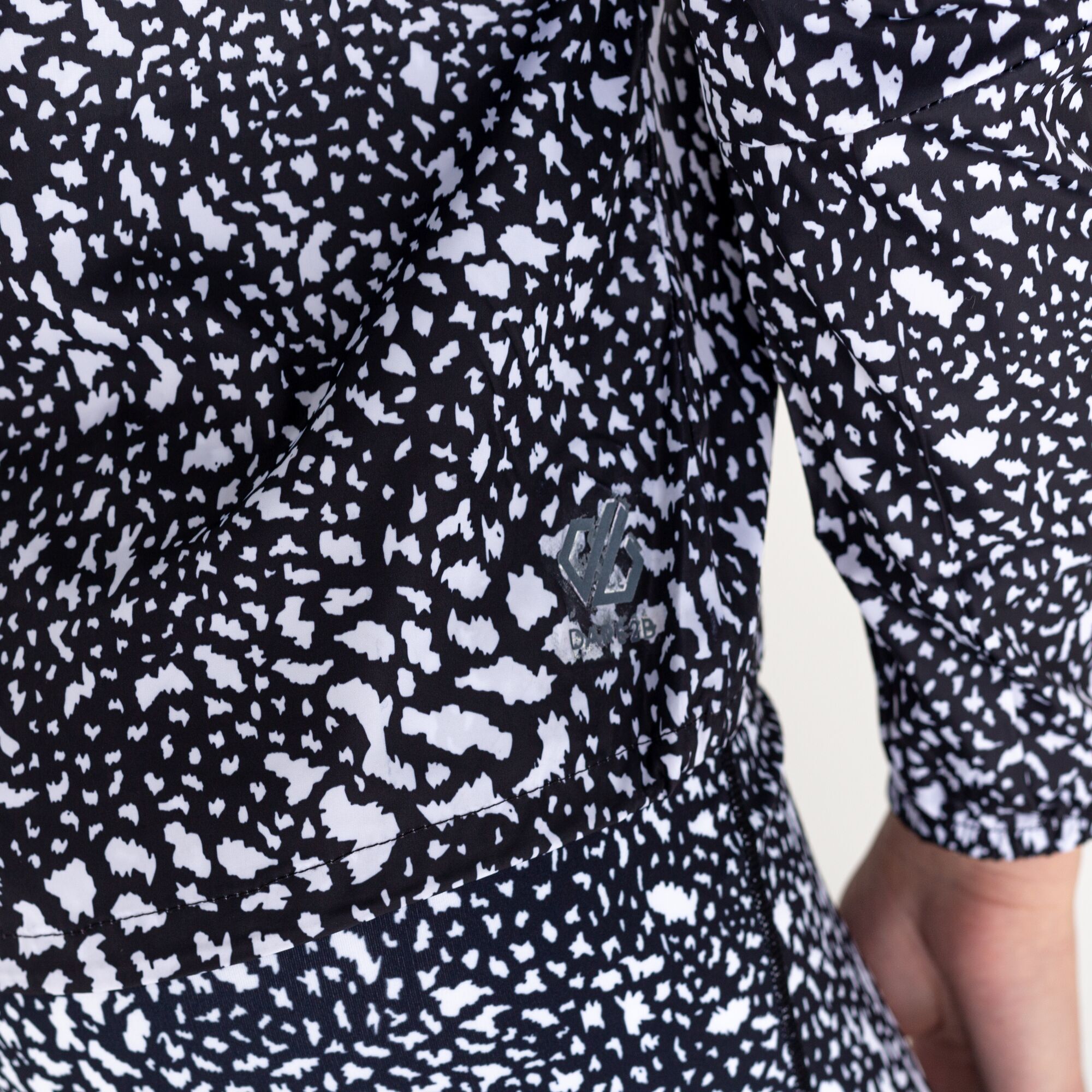 (デア・トゥー・ビー) Dare 2B レディース Resilient II Dotted ウインドブレーカー シェルジャケット アウター 【海外通販】