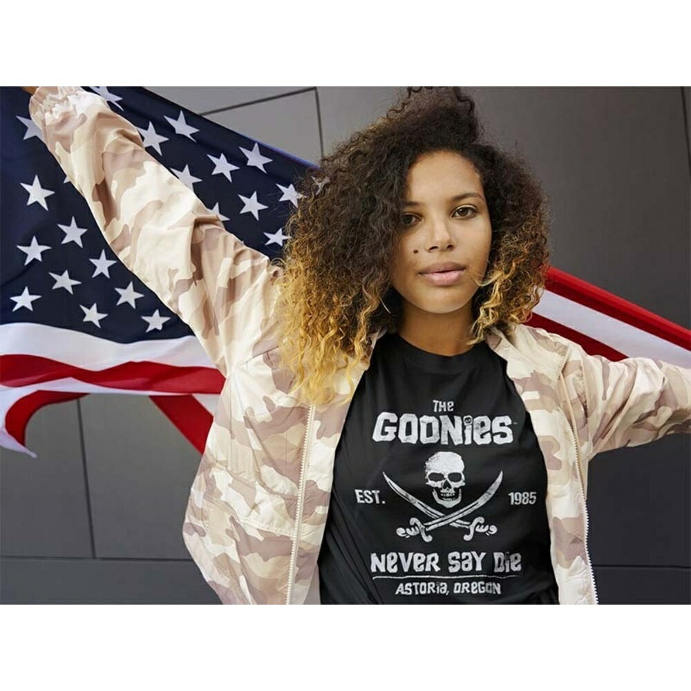 (グーニーズ) The Goonies オフィシャル商品 ユニセックス Never Say Die 半袖 Tシ...