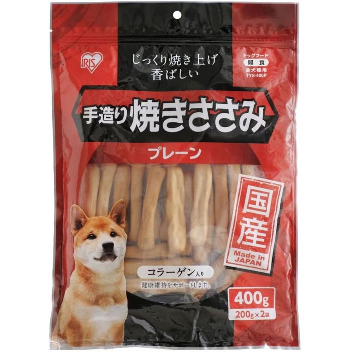 高温でじっくり焼きあげた、パンのような香りが愛犬の食欲をそそる全犬種用ジャーキーです。やわらかいのにしっかりとした噛みごたえがあります。保存に便利なチャック付きです。コラーゲン、野菜入り。 ◆内容量 約130g ◆パッケージサイズ（cm） 幅約19×高さ約24 ◆原材料 鶏肉（ささみ、胸肉、軟骨など）、でん粉、小麦粉、糖類、大豆たん白、なたね油、さつまいも、食塩、ほうれん草、グリセリン、乳酸Na、プロピレングリコール、ソルビトール、リン酸塩（Na）、保存料（ソルビン酸、ソルビン酸K）、酸化防止剤（エリソルビン酸Na、ビタミンE）、発色剤（亜硝酸Na）、pH調整剤、着色料（銅葉緑素、β-カロテン） ◆成分/100g当たりエネルギー 粗タンパク質14.0％以上、粗脂肪5.0％以上、粗繊維3.0％以下、粗灰分5.0％以下、水分25.0％以下 エネルギー293kcal 【JAN：4967576315258】