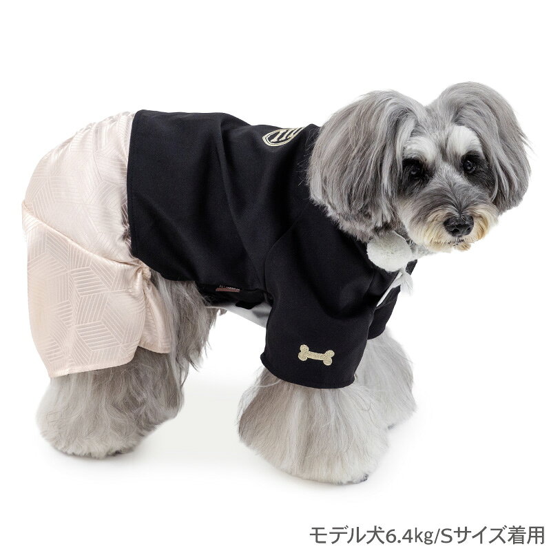 ペットパラダイスの犬 服 冬 紋付き 刺繍 袴 小型犬 中型犬 大型犬 | 金糸 刺繍 紋付き 服 冬 秋冬 はかま ツナギ つなぎ 足つき 年賀状 撮影 イベント コスチューム お祝い 和装 2026年 晴れ着 初詣 コスプレ インスタ映え SNS かっこいい 高級感 ブラック｜アングル2