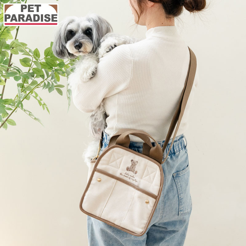 ペット ペットグッズ 犬用品 お出かけ お散歩グッズ かわいい 可愛い 人気 おしゃれ 小型犬 超小型犬 小型犬用品 子犬 中型犬 大型犬 中型犬用品 犬用品 ペット用品 チワワ ロングコートチワワ トイプードル トイプー プードル ポメラニアン ヨークシャーテリア ヨーキー 豆柴 カニンヘンダックスフンド ミニチュアダックスフンド ミニチュアシュナウザー パグ パピヨン シーズー マルチーズ キャバリア ジャックラッセルテリア 柴犬 ウェルシュコーギー フレンチブルドッグ ウェルシュコーギー コーギー ビーグル コッカースパニエル ボーダーコリー ラブラドールレトリーバー ゴールデンレトリーバー ダルメシアン 全犬種 キャラクター 飼い主様用 おさんぽ 公園 おでかけ 収納 機能バッグ ショルダー 手持ち メーカー希望小売価格はメーカーカタログに基づいて掲載しています犬 お散歩バッグ ショルダーバッグ 商品サイズ 外寸 幅：約24cm/奥行：約11.5cm/高さ：約24.5cm 主素材 綿・ ポリエステル 仕様 * ポケット付き。 * ショルダーストラップ付き。
