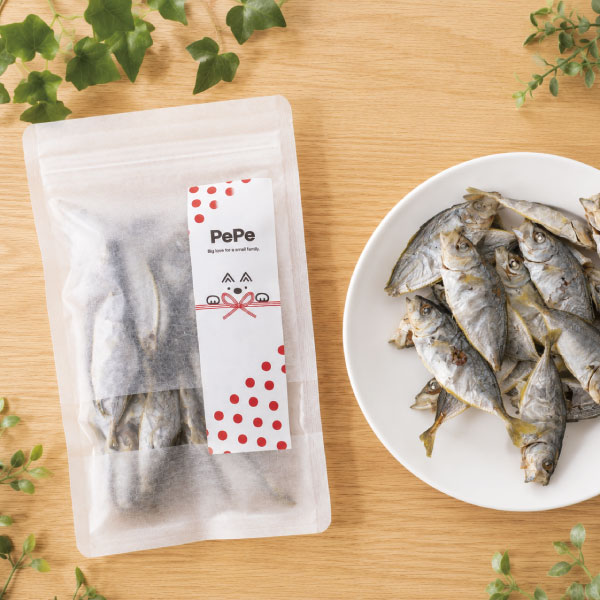 PePe 国産 シマアジ 70g 犬 猫 おやつ 無添加 減塩 高知県産 小魚 ドライ 骨ごと ...